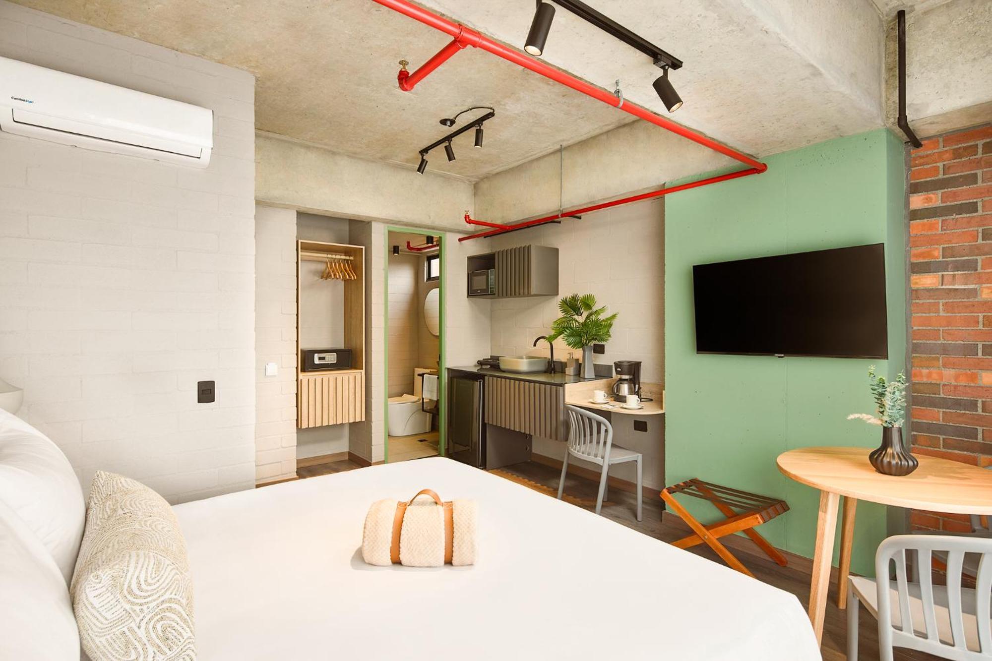Urbit Social Lofts Hotel Medellin Exterior photo