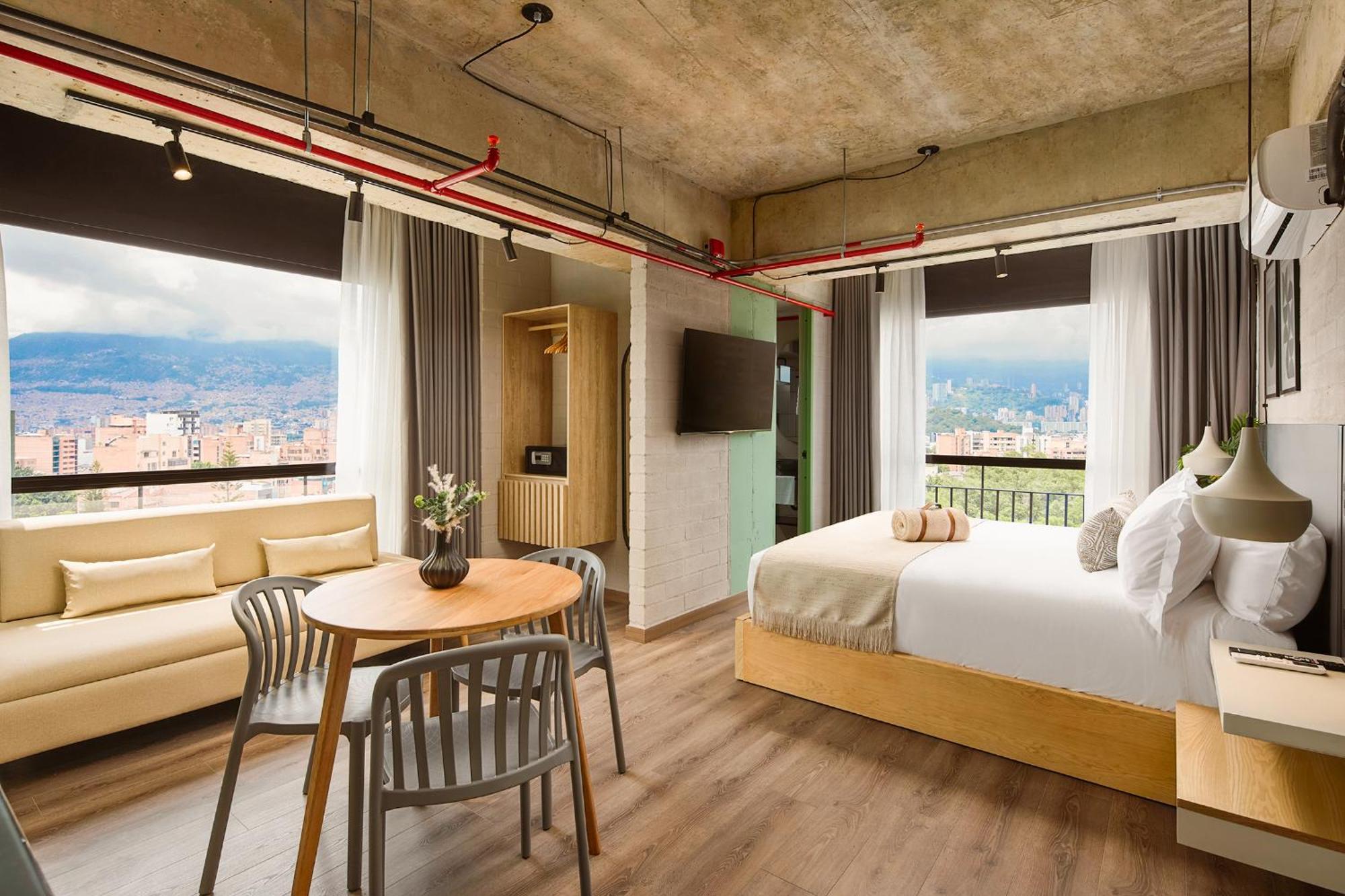 Urbit Social Lofts Hotel Medellin Exterior photo